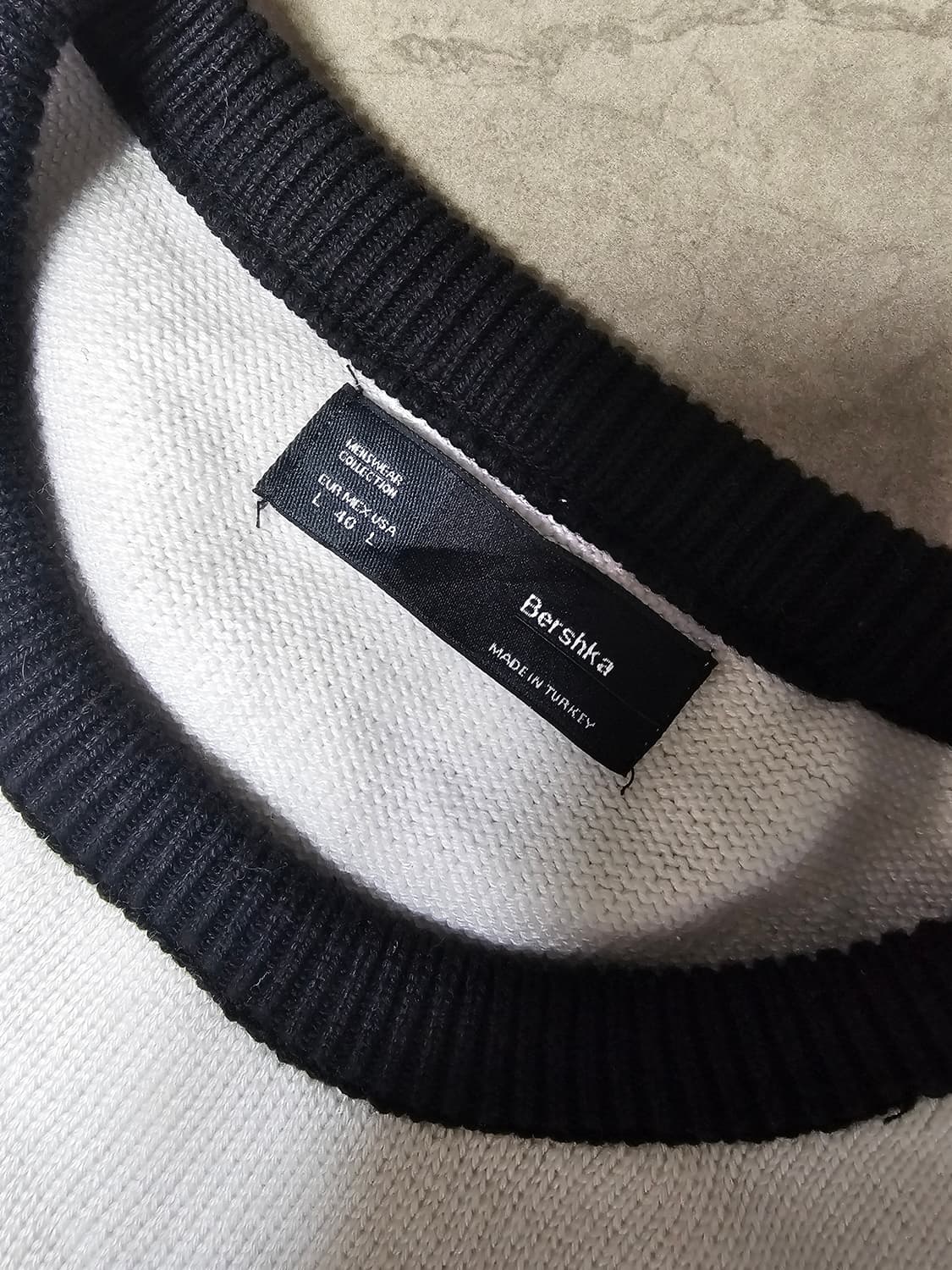 Bershka 배색 니트 L 상품이미지3