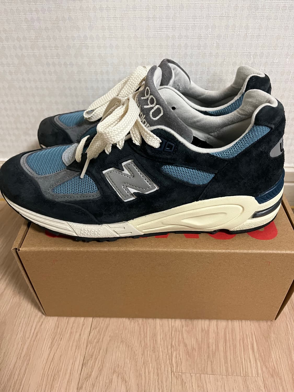 뉴발란스 990v2 네이비 캐슬락 260사이즈  상품이미지2