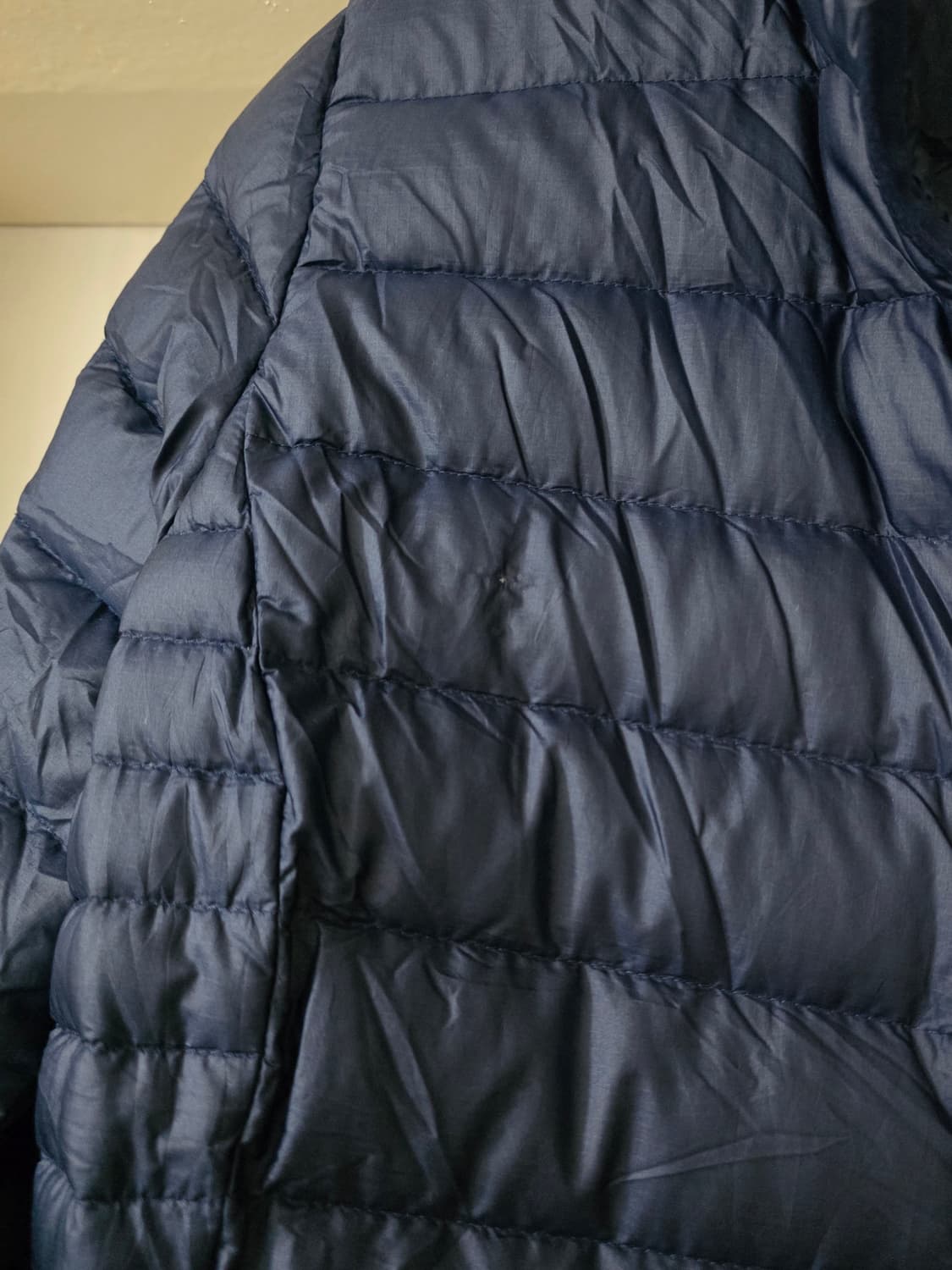 거의새거) 정품 파타고니아 여성 경량 패딩 네이비 S 상품이미지3