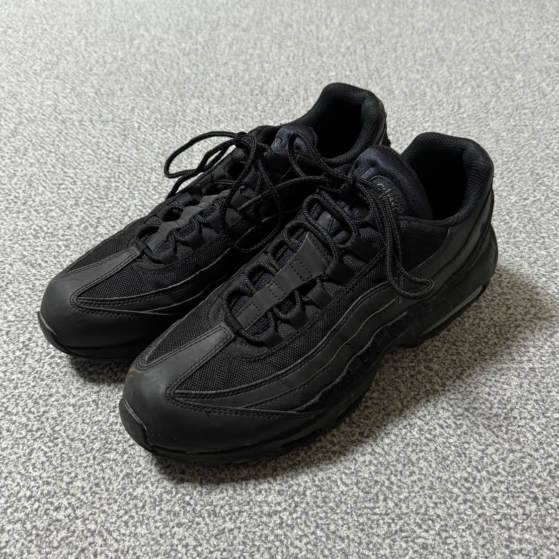 [정가 26만원] 나이키 에어맥스 95 트리플블랙 285 상품이미지1