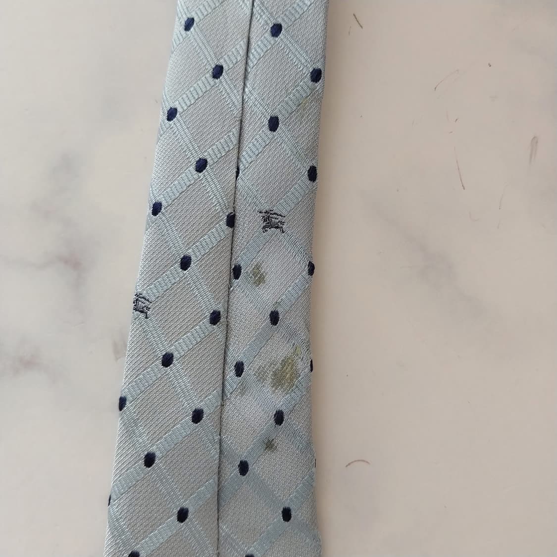 버버리 실크 라이트그레이 체크 도트 넥타이 9.5cm B등급 K1404
 상품이미지8