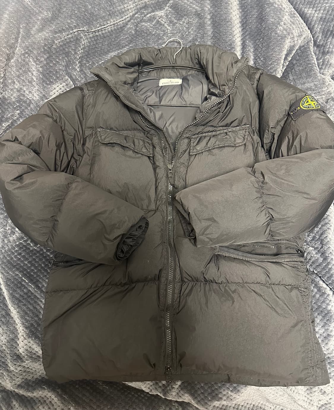 스톤아일랜드 22fw 크링클랩스 숏패딩 L 상품이미지1