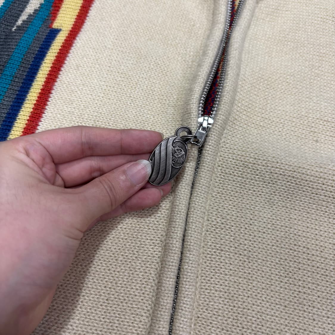 L 인디언 모터사이클 아이보리 오르테가 치마요 가디건 니트 후드집업 상품이미지4