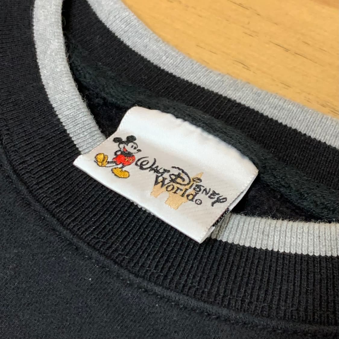 disney 100 years of magic sweatshirt 상품이미지3