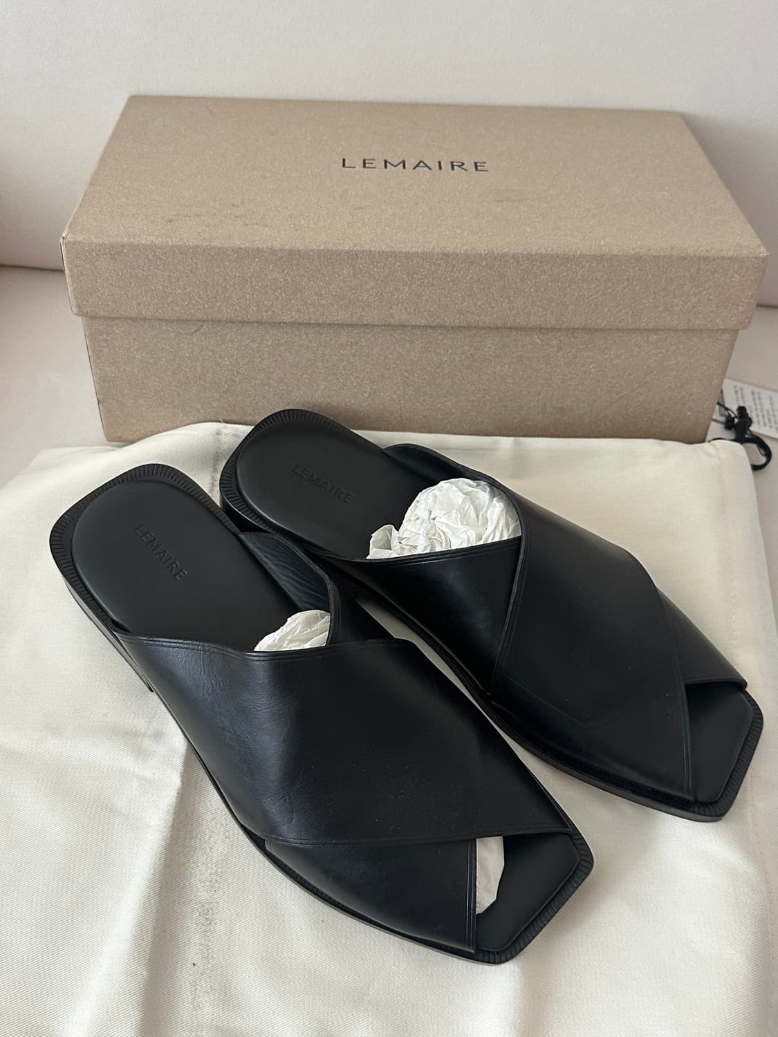르메르 LEMAIRE 블랙 가죽 샌들 43사이즈 상품이미지1