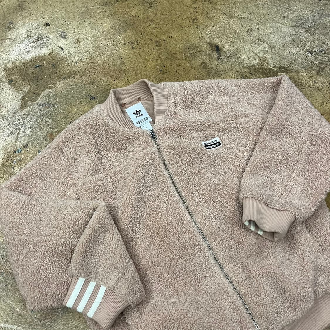 아디다스 딸기우유 핑크 후리스  상품이미지1