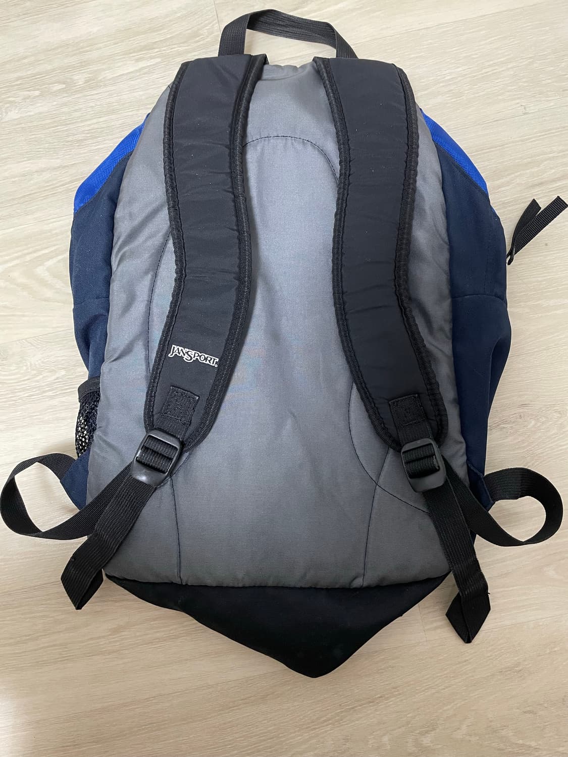 잔스포츠 백팩 상품이미지2