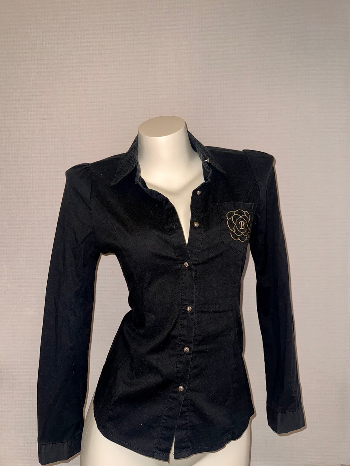 빈티지 슬림핏 블랙 셔츠 상품이미지3