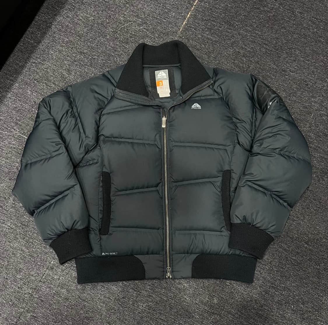 나이키 ACG 00's 숏패딩 점퍼 상품이미지2