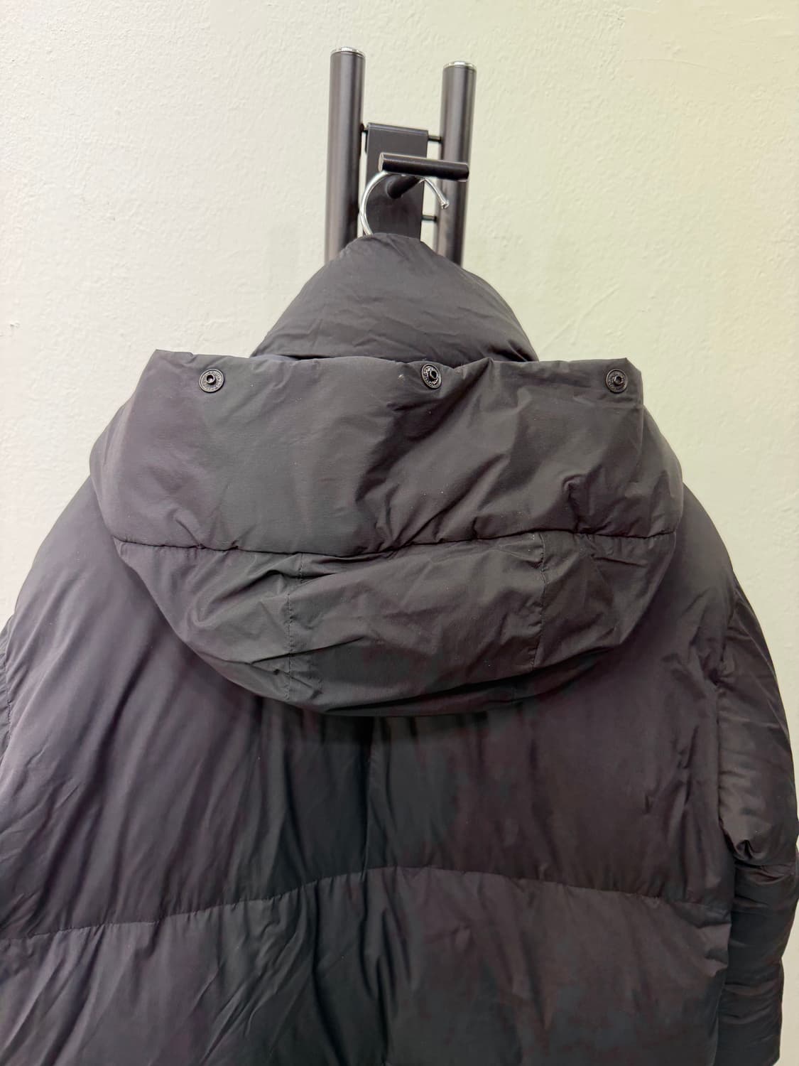 정품) K2 여성 블랙 오버핏 구스 롱패딩 85 상품이미지6