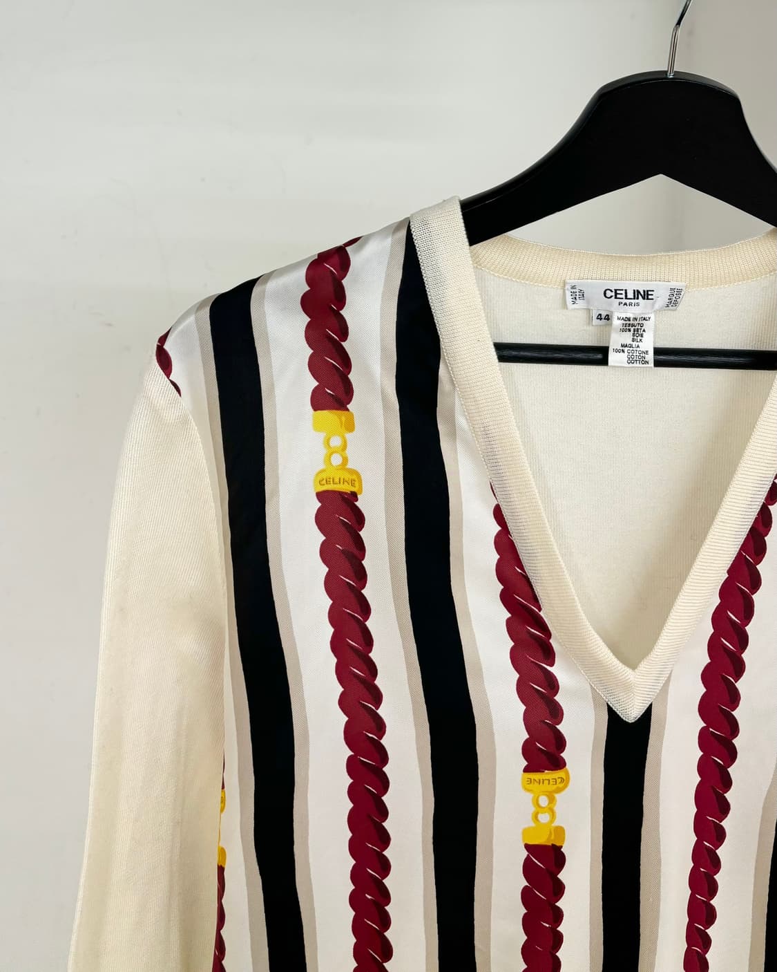 셀린느 아이보리 브이넥 프린팅 니트 상품이미지3