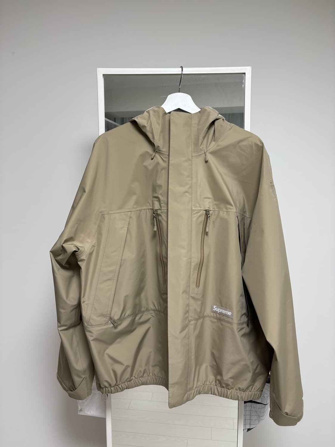 슈프림 24FW 윈드브레이커 M 상품이미지2