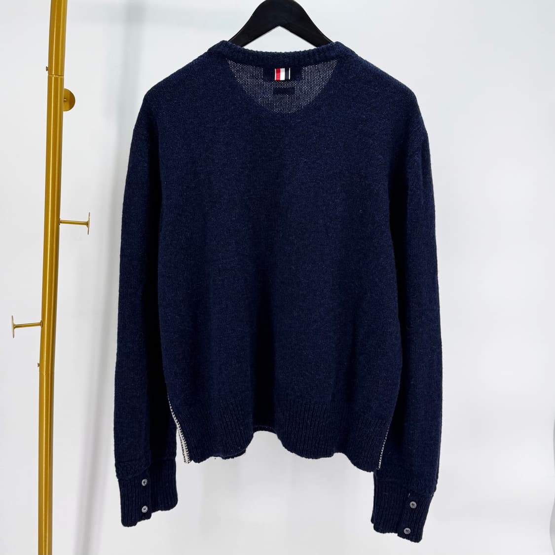 [5사이즈] 톰브라운 삼선 니트 스웨터 네이비 (MKA240A) 상품이미지5