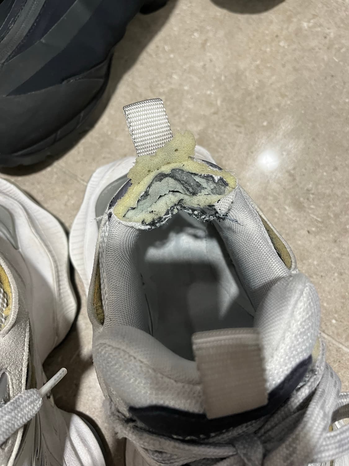 발렌시아가 카고 스니커즈 41사이즈 상품이미지3