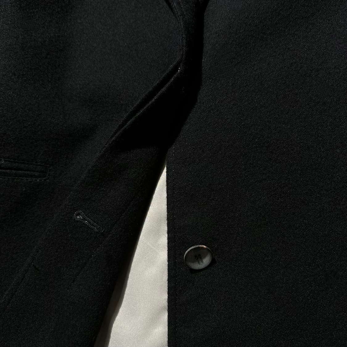 헬무트랭 카라 배색 싱글 코트 상품이미지6
