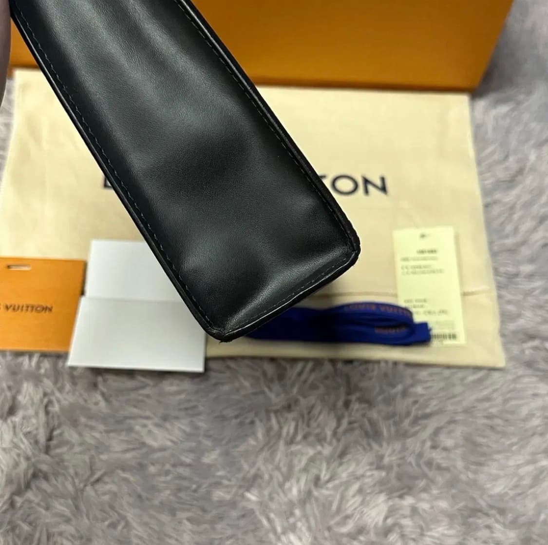 [풀구성] 루이비통 이클립스 포쉐트 보야주 클러치 상품이미지5