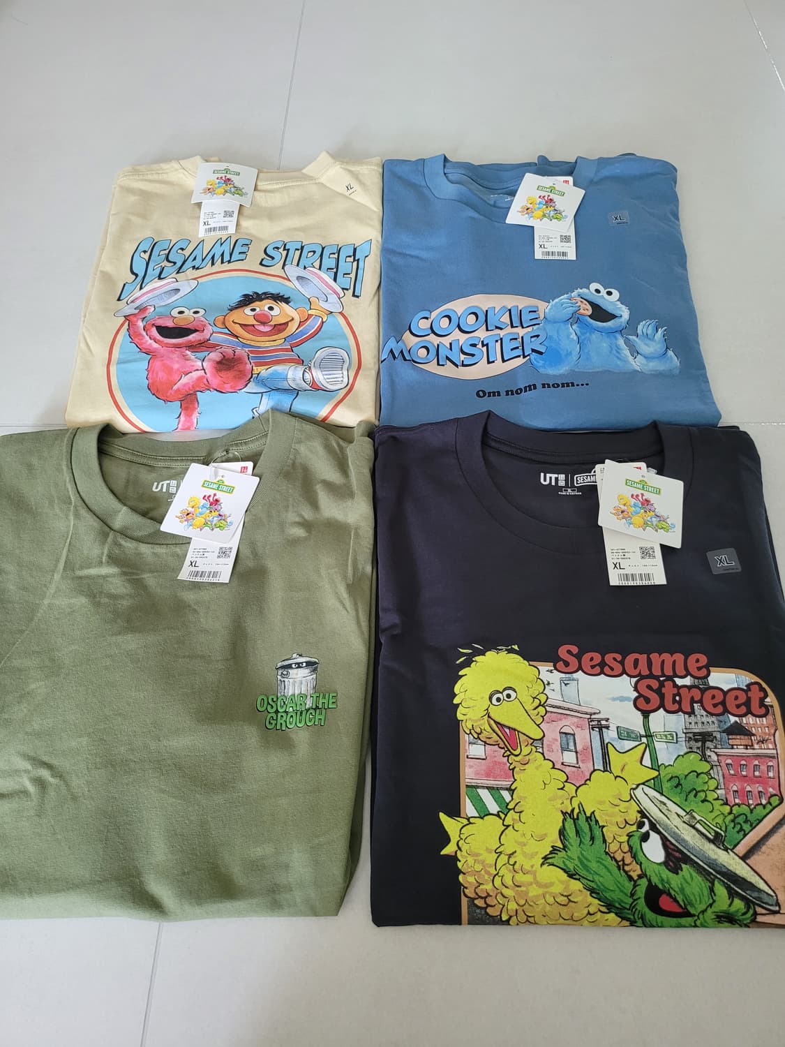 [일괄판매] 유니클로 재팬 x 세서미 스트리트 UT 한정판 4종 세트 ( 상품이미지1