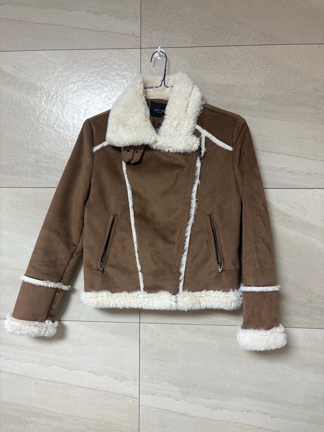 화이트 퍼 무스탕 상품이미지1