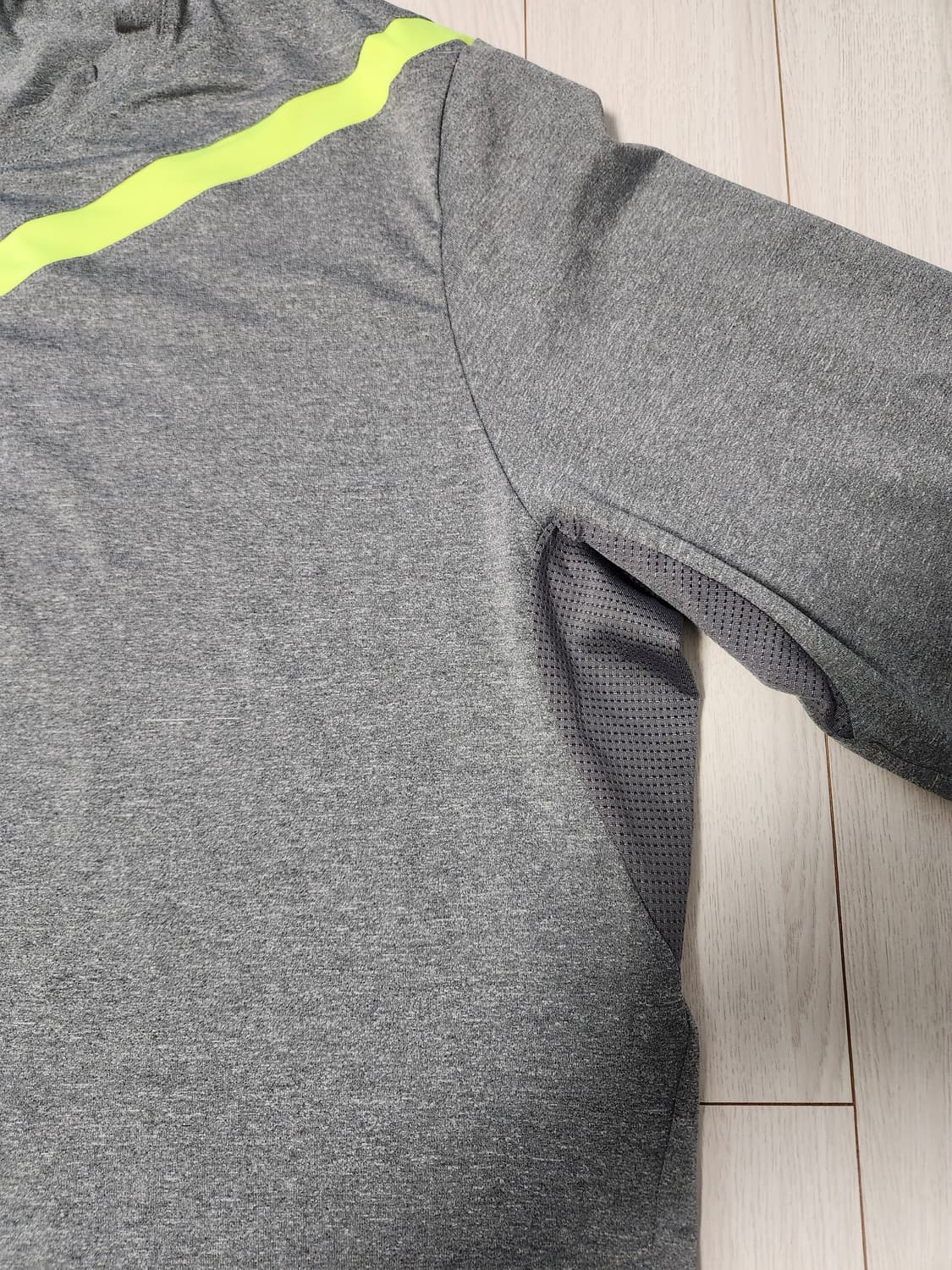 르꼬끄  트레이닝 기능성 베이직 긴팔티 사이즈115 xxxl

여러 중고 상품이미지4