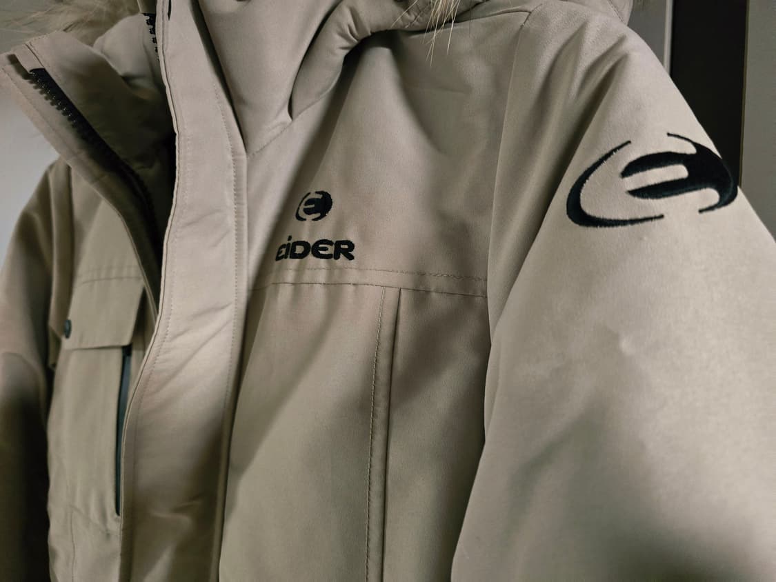 아이더 여성 스텔라 오리털 패딩점퍼.
싸이즈 XS 상품이미지4