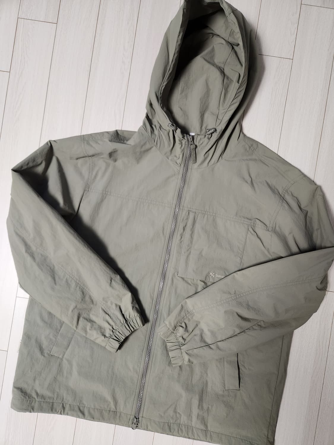 스노우피크 아웃도어 캠플 포켓 바람막이 BB S24FMCWB12 카키그레 상품이미지3