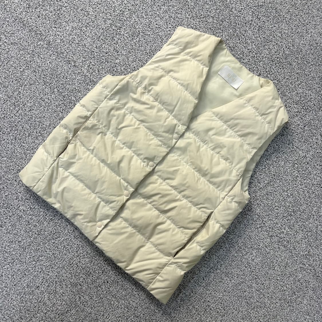 82 SJSJ 한섬 구스다운 경량 조끼 0401J 상품이미지1