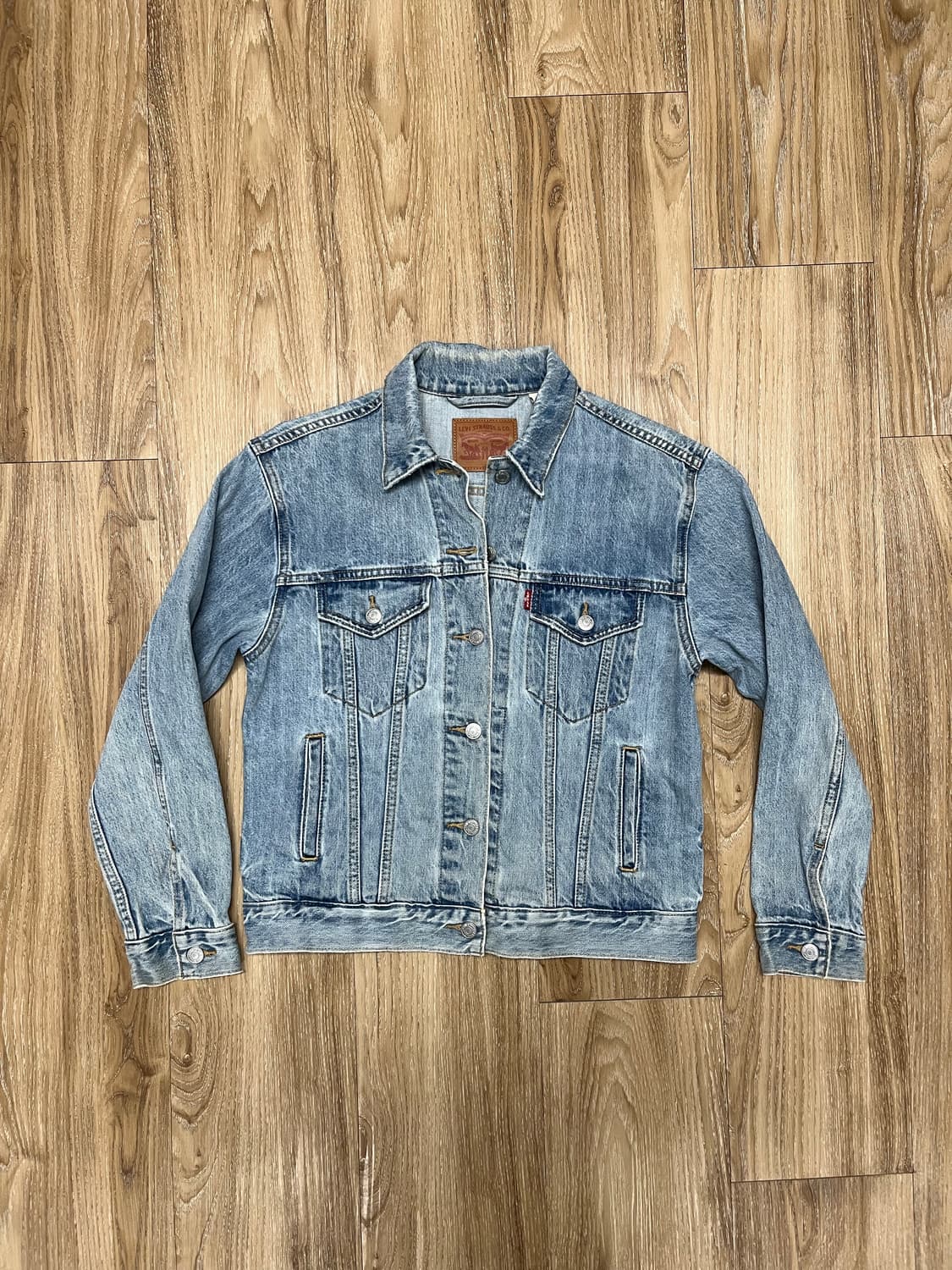 리바이스 엑스보이프렌드 트러커 데님자켓 상품이미지1