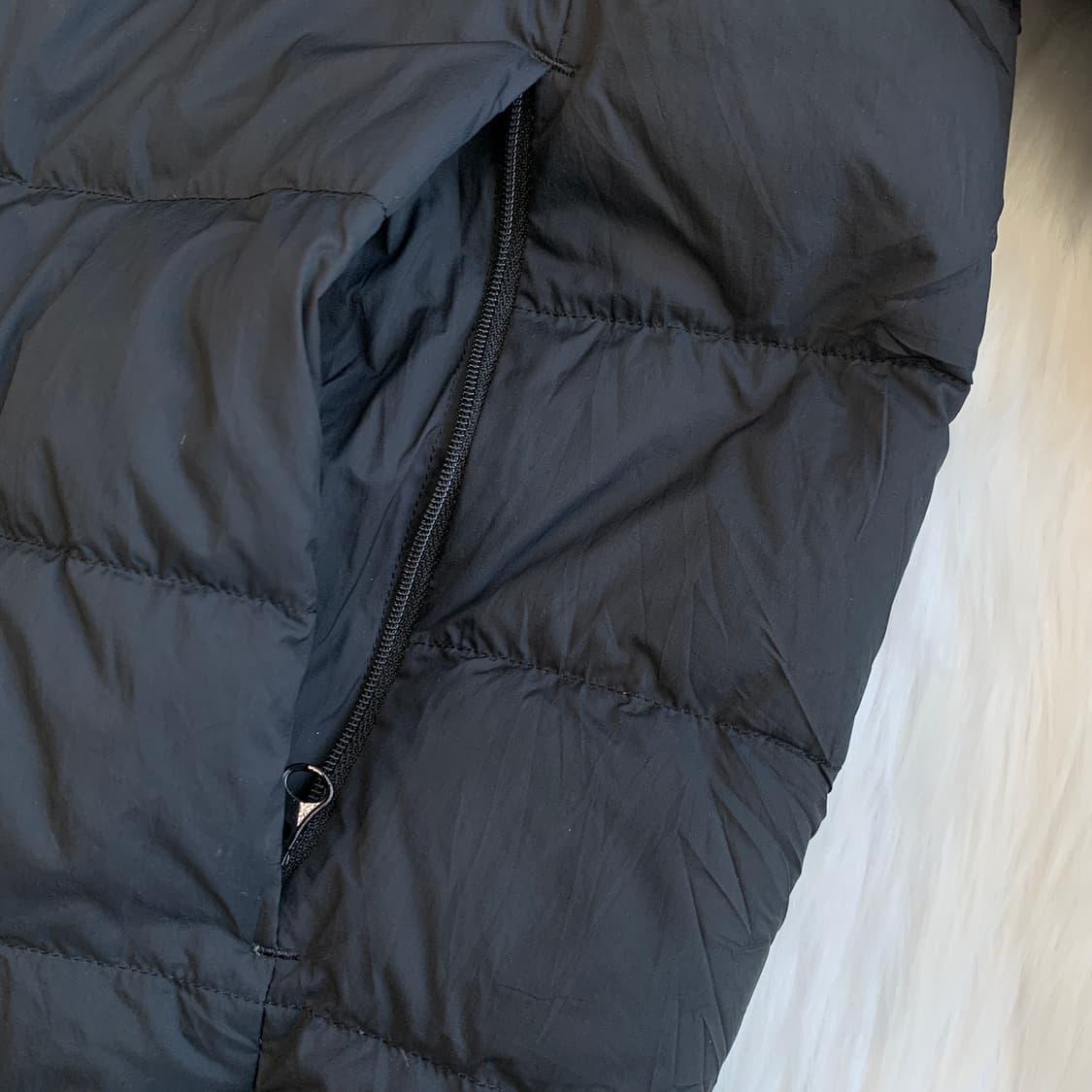 일본 유니클로 울트라 라이트다운 남성 경량패딩 1811 상품이미지5