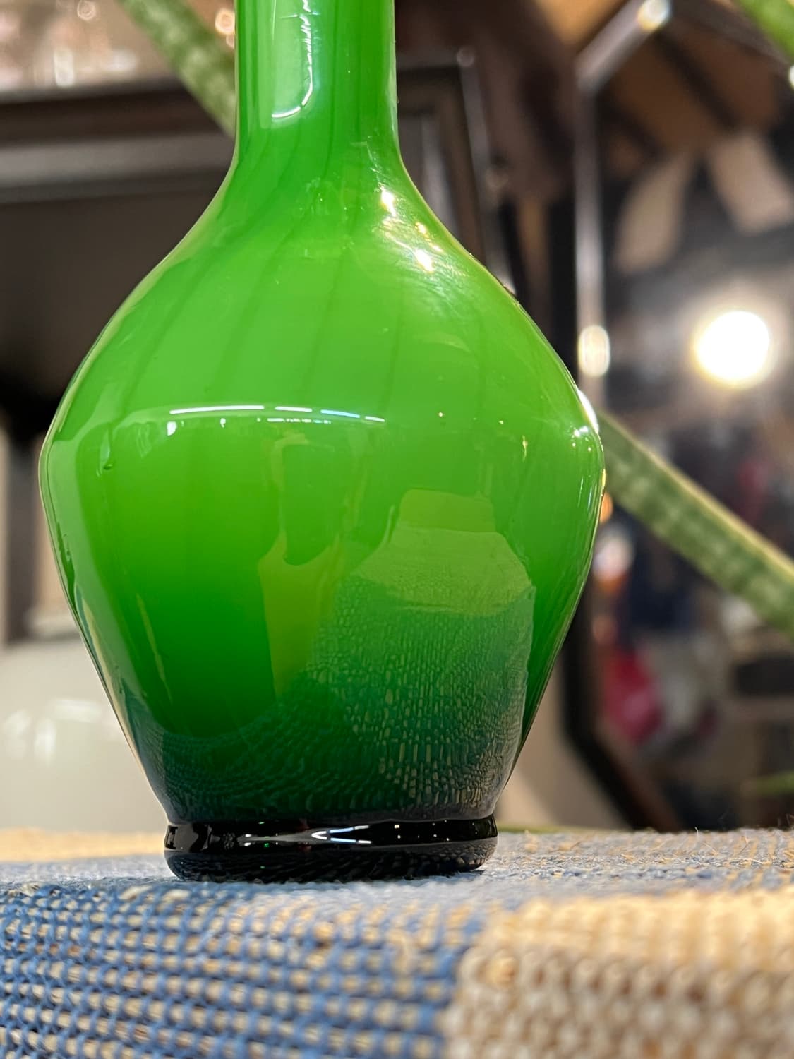 70s Czech Green Cased Art Glass Bud Vase 상품이미지5