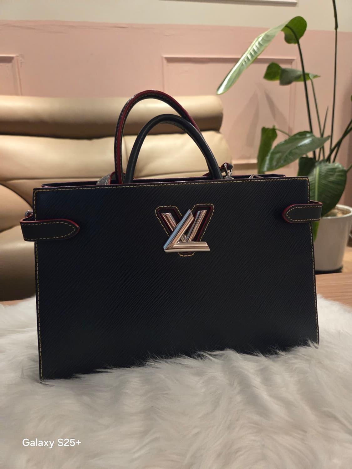 루이비통 네이비블루 에삐 토트 겸 숄더백 상품이미지1