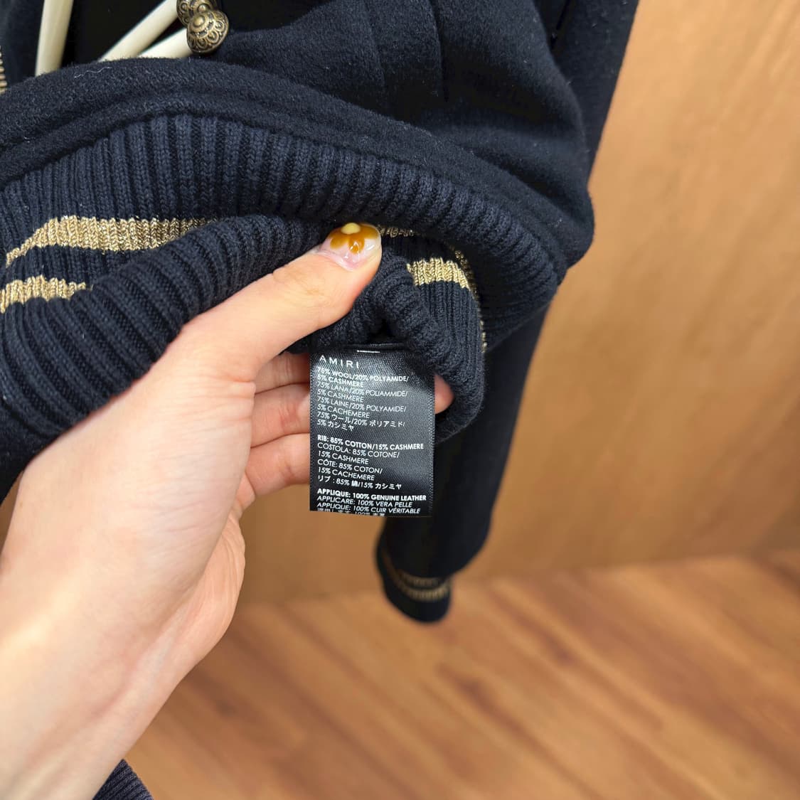 아미리 나폴레옹 자켓 브레이드 바 장식 백 레더 레터링 디테일 블랙 상품이미지8