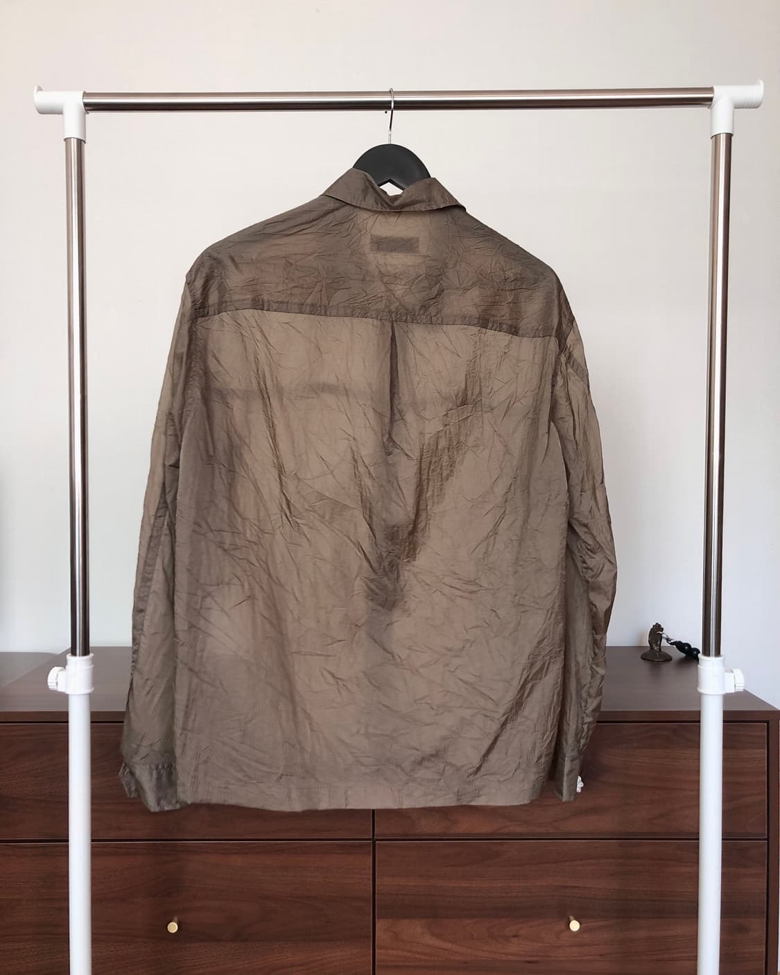 COOR 시어 크리즈 크롭 셔츠 상품이미지2