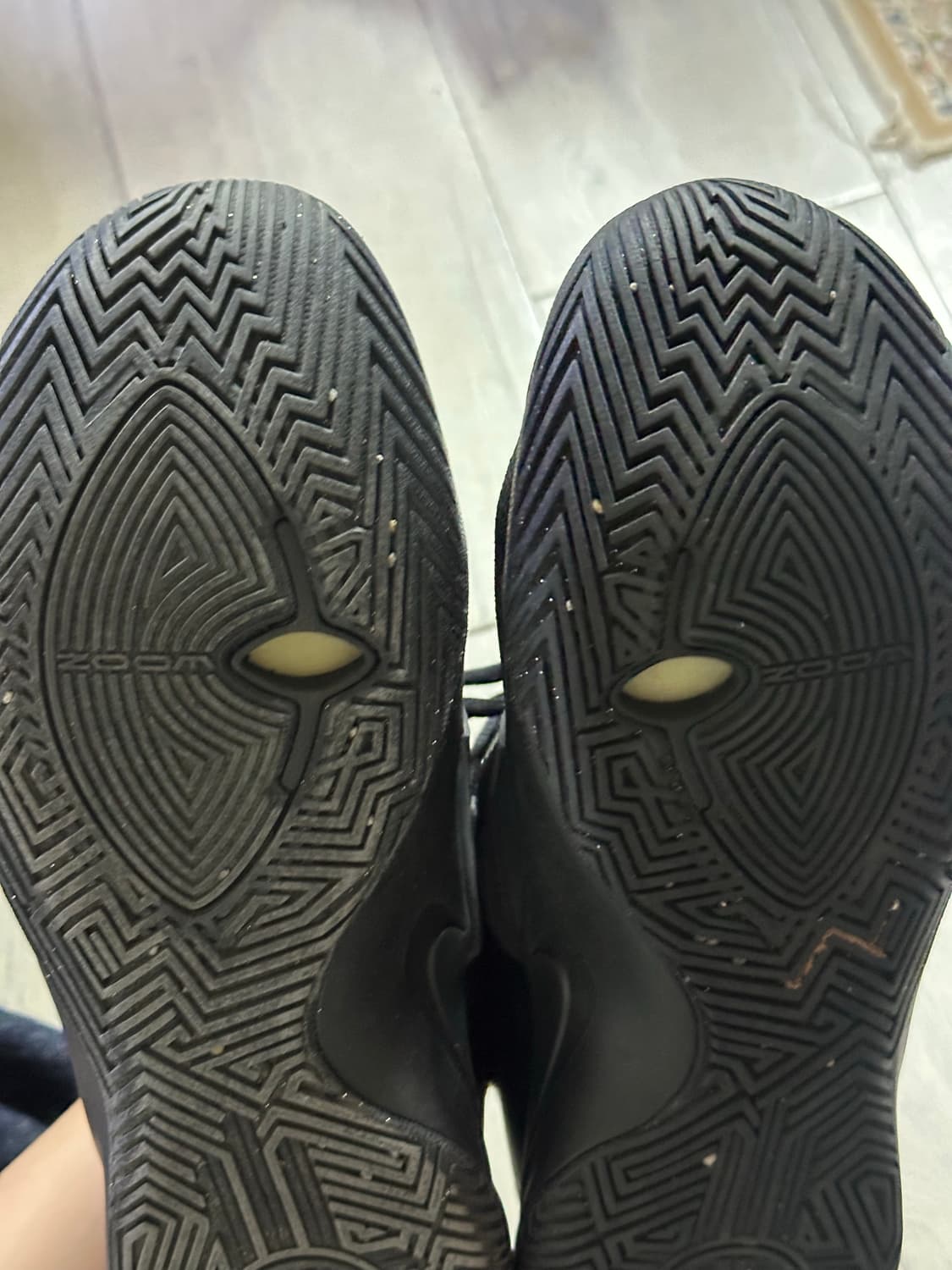 나이키 카이리 플라이트랩 3 농구화 상품이미지4