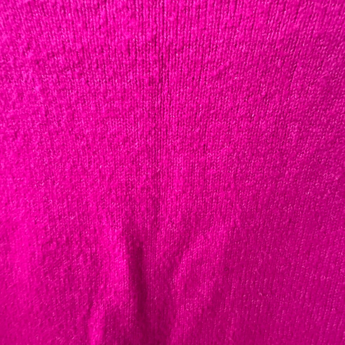 쨍한 색이 예쁜 핫핑크 브이넥 니트긴팔 상품이미지7