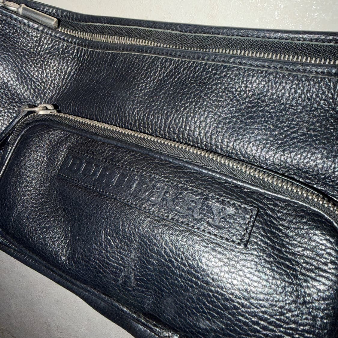 버버리 소가죽 여성 레더 숄더백 상품이미지3