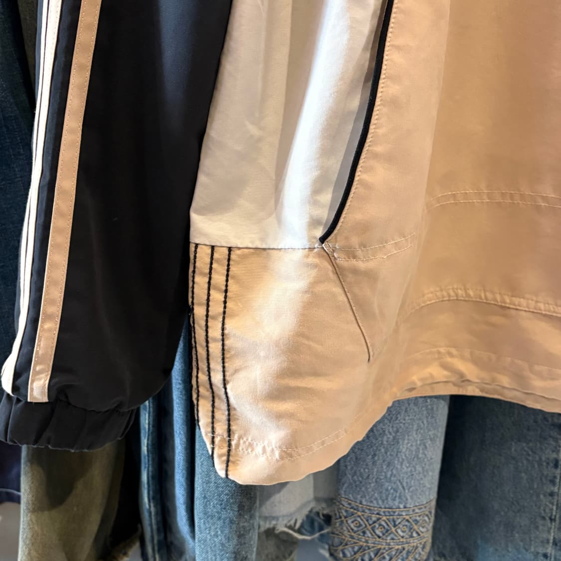 아디다스 우븐 아노락 반집업 웜업 상품이미지4