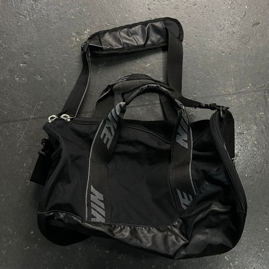 나이키 더플백  상품이미지3