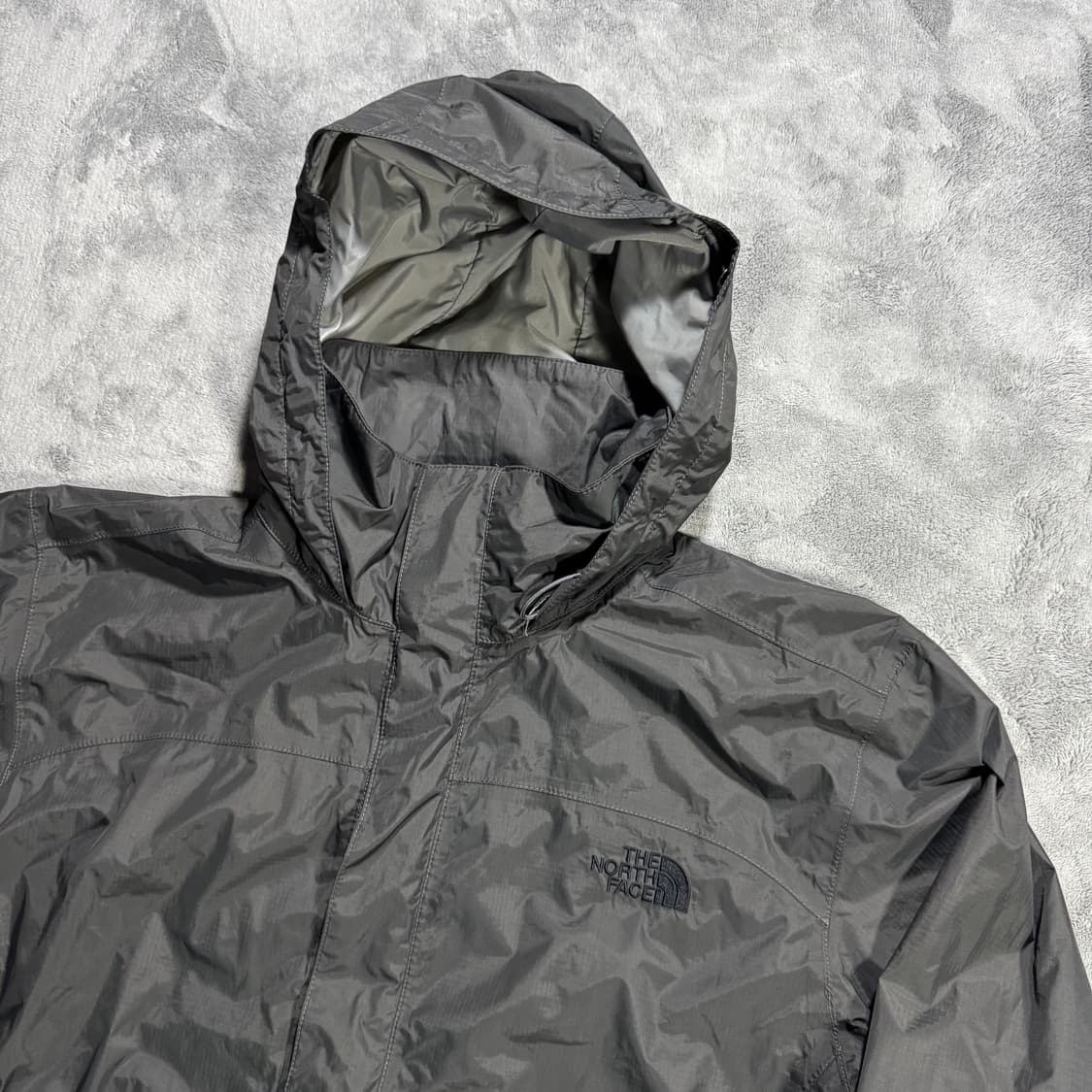 노스페이스 드라이벤트 진회색 바람막이 상품이미지2