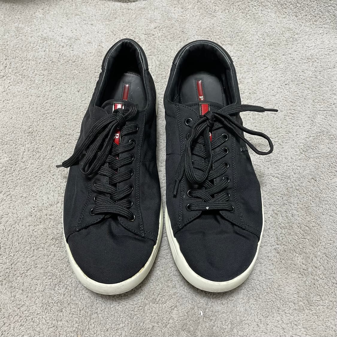 270) 프라다 스포츠 메탈 로고 스니커즈 상품이미지4