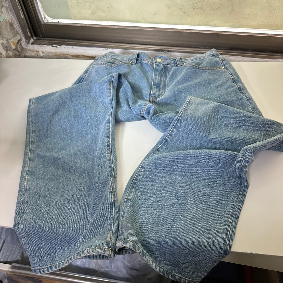 32 M-L 브랜디드 인스턴트데님 레귤러핏 연청워시드 데님팬츠 상품이미지4