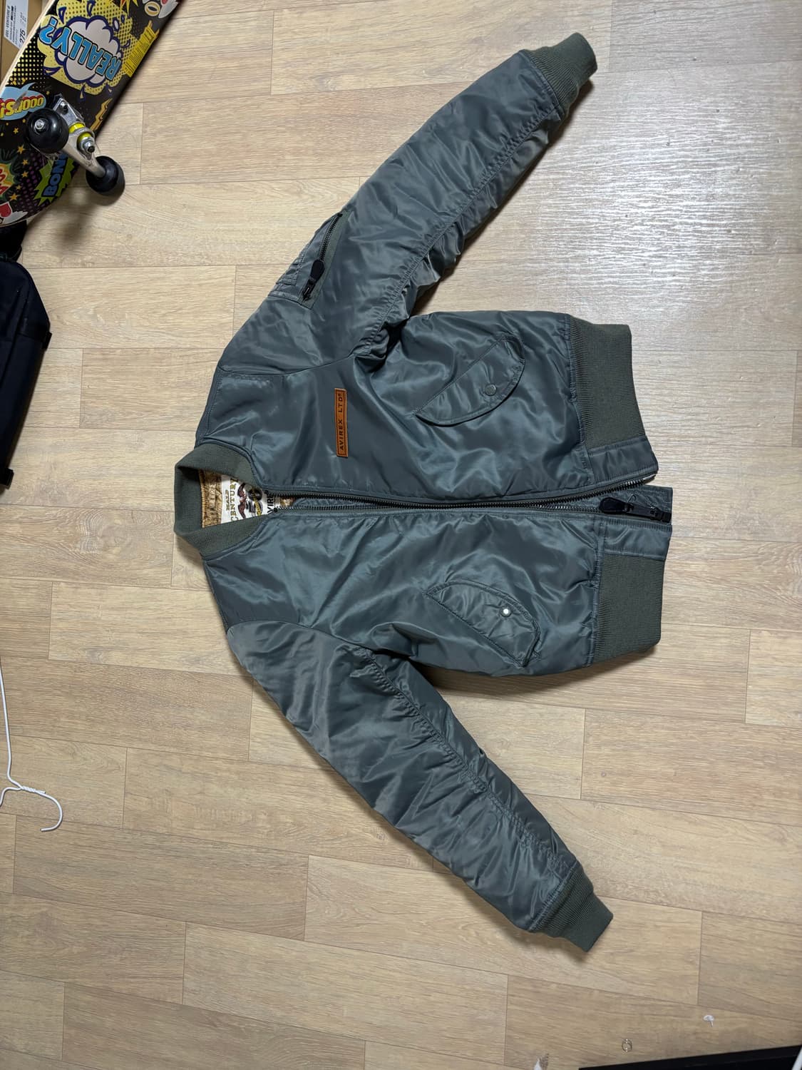 아비렉스 50주년 시그니처로고 ma1 세이지 m 상품이미지2