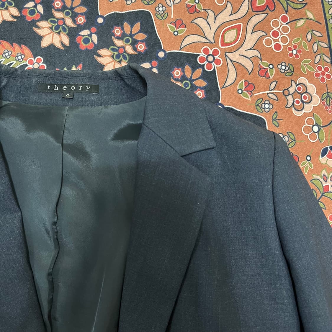 띠어리 여성 테일러드 블레이저 정장 자켓 80-64-160 상품이미지3