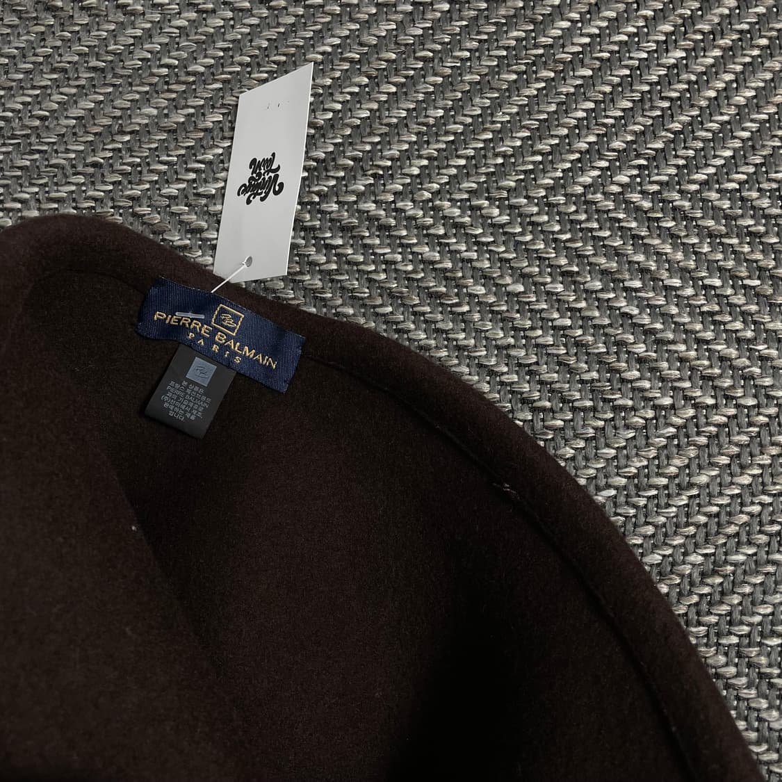 90s 피에르 발망 아카이브 버킷햇 브라운y 3400 상품이미지4