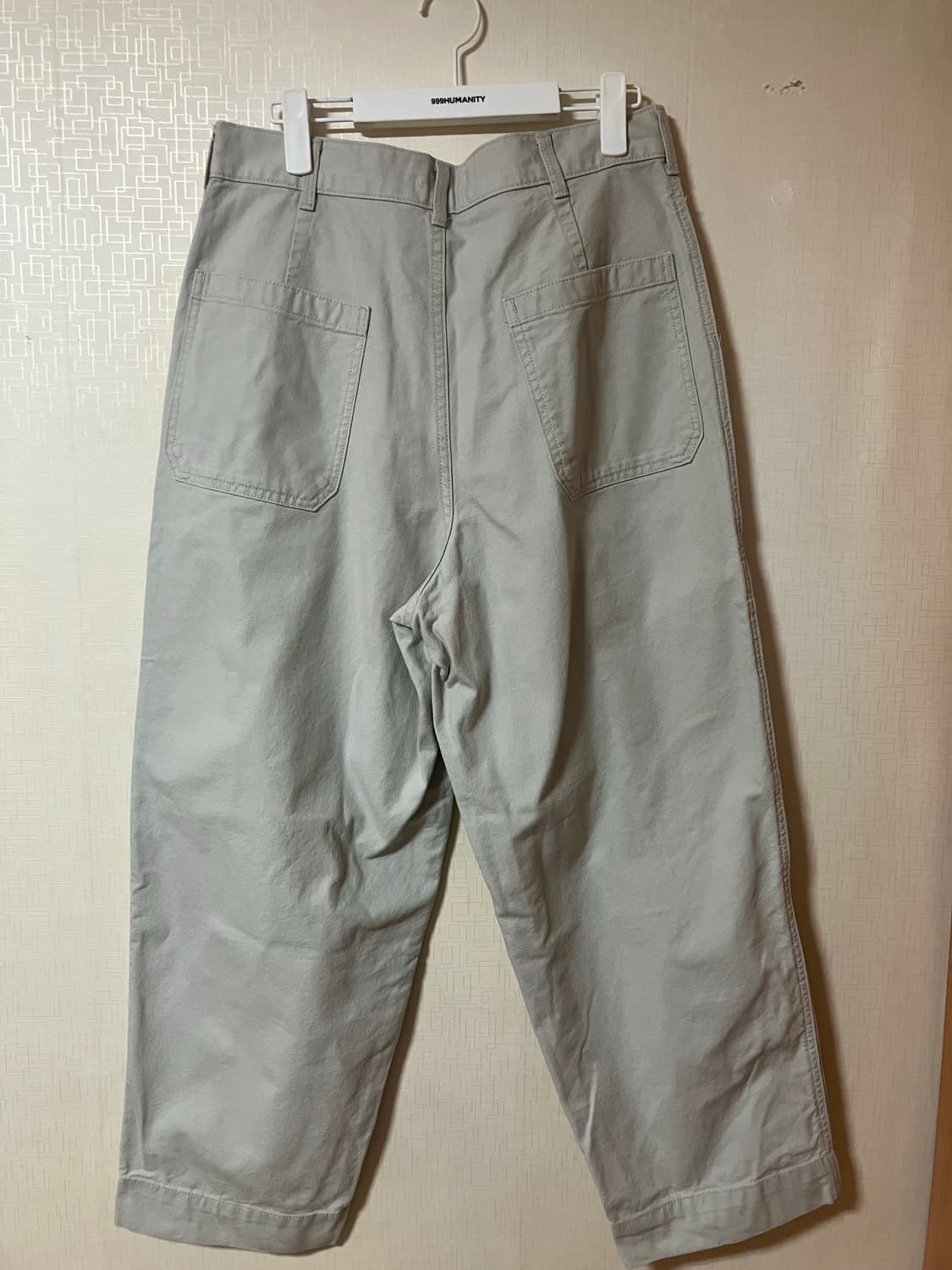 유니클로u 22ss 와이드피트 베이커 팬츠 상품이미지2