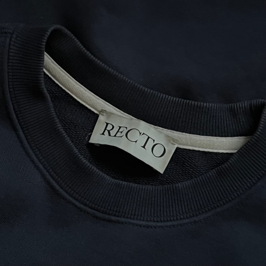 렉토 맨투맨 네이비 상품이미지3