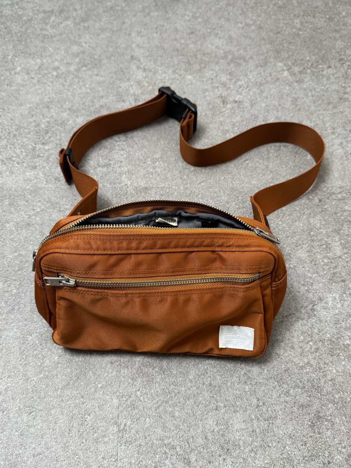 포터 웨이스트백 상품이미지1