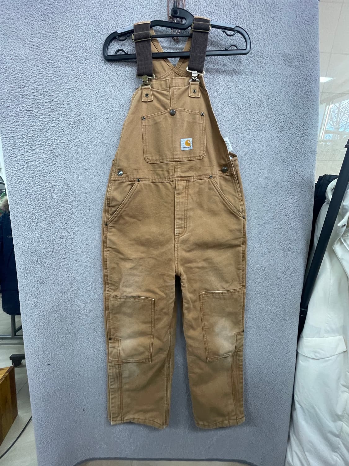 칼하트 된장 멜빵바지 지연스러운 워싱 상품이미지1