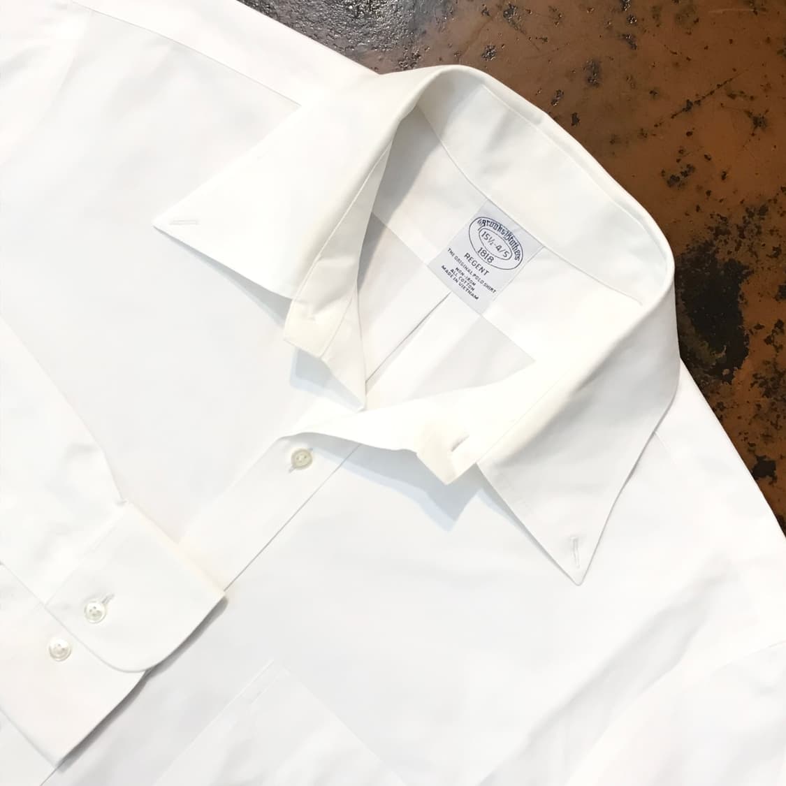 브룩스브라더스 화이트 드레스셔츠 남성 105 사이즈 상품이미지3