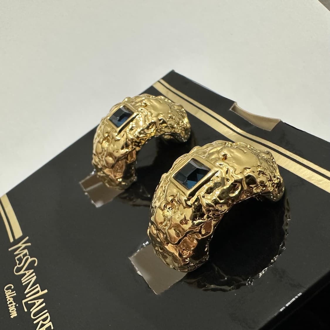 이브생로랑 입생로랑 ysl 프랑스 빈티지 골드 블루 클립온 이어링 상품이미지2