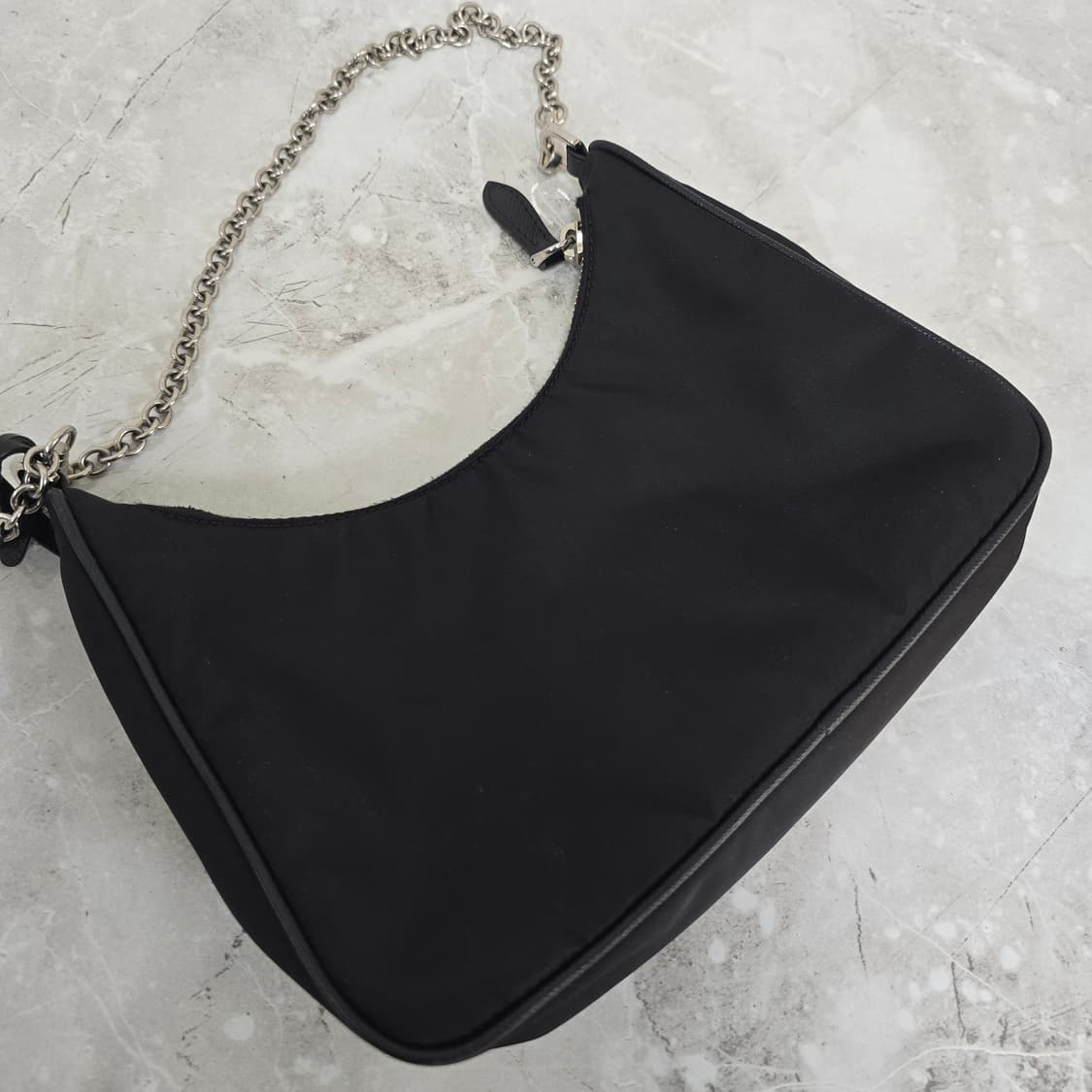 프라다 2005 리에디션 리나일론 호보백 판매 상품이미지4